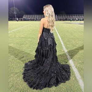 Sherri Hill 56584 black size 0